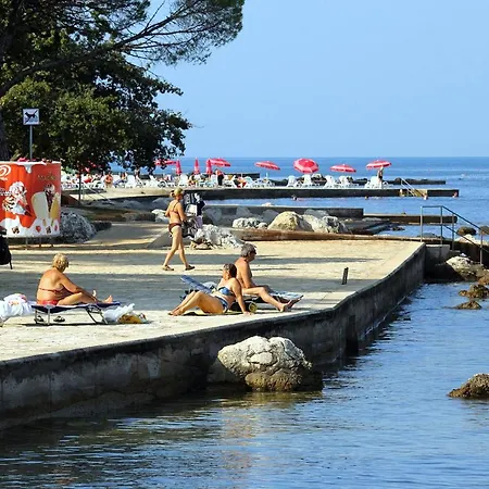 With A Parking Space - 19776 * Umag