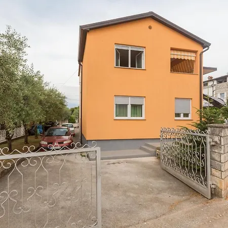 With A Parking Space - 19776 Apartment Umag