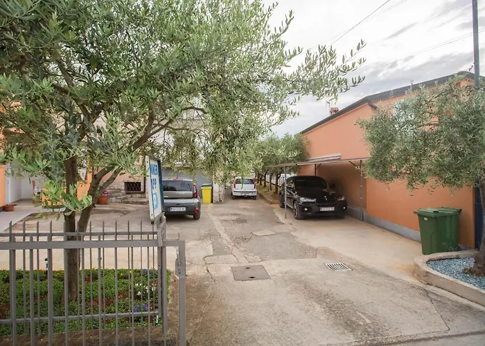 With A Parking Space - 19776 Apartman Umag